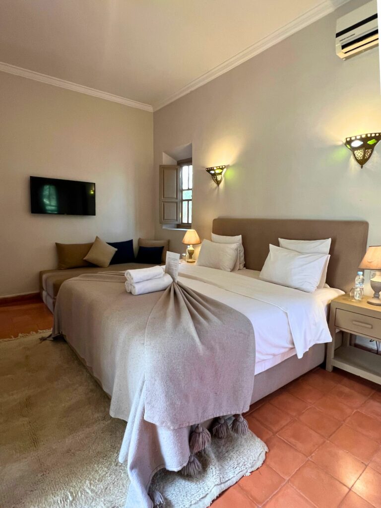 Chambre moderne et élégante à Villa Nour Marrakech